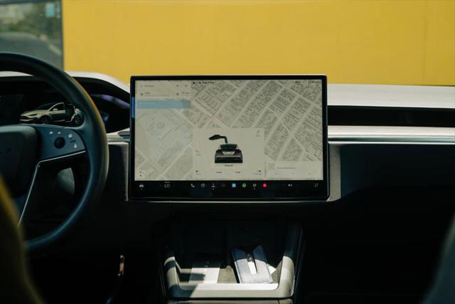 2024 Tesla Model X Long Range