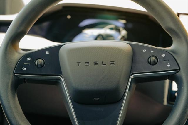 2024 Tesla Model X Long Range