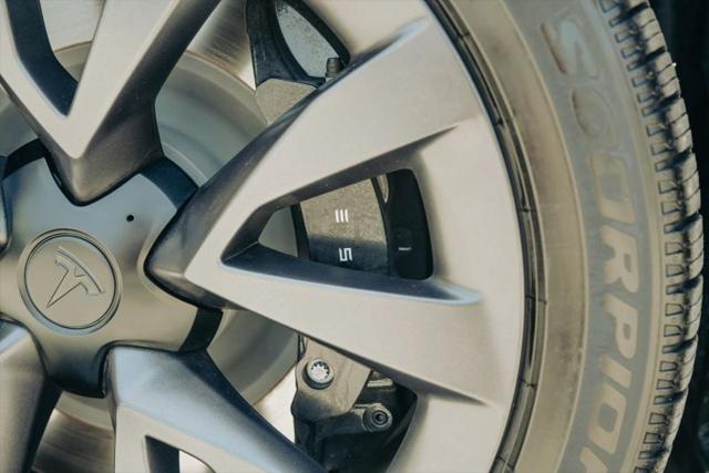 2024 Tesla Model X Long Range