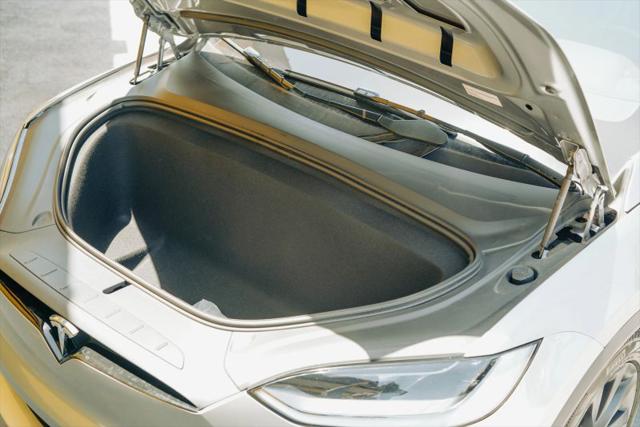 2024 Tesla Model X Long Range