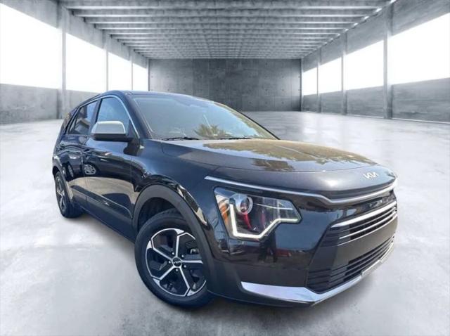 2023 Kia Niro LX