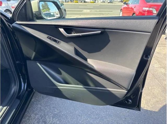 2023 Kia Niro LX