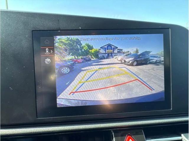 2023 Kia Niro LX