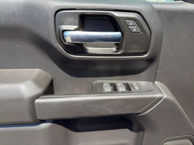 2022 GMC Sierra 1500 4WD Crew Cab Short Box Pro