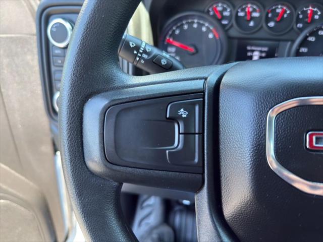 2022 GMC Sierra 1500 4WD Crew Cab Short Box Pro