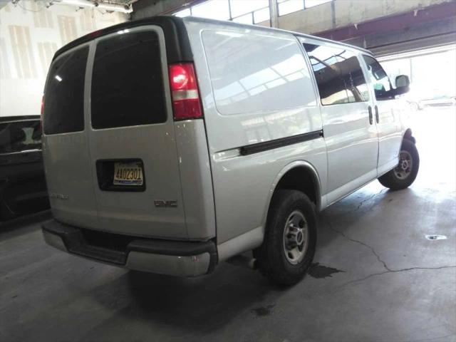 2023 GMC Savana Cargo RWD 2500 Regular Wheelbase Work Van