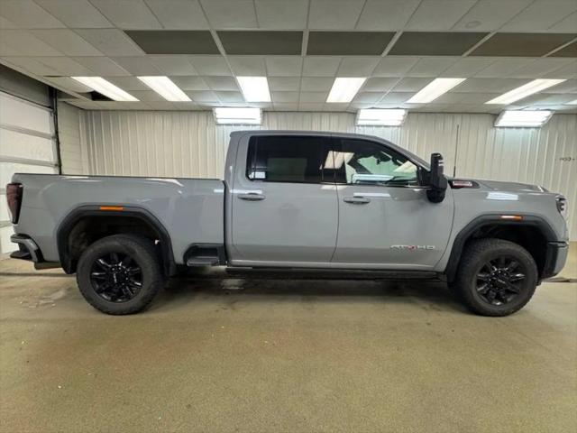 2025 GMC Sierra 2500HD 4WD Crew Cab Standard Bed AT4