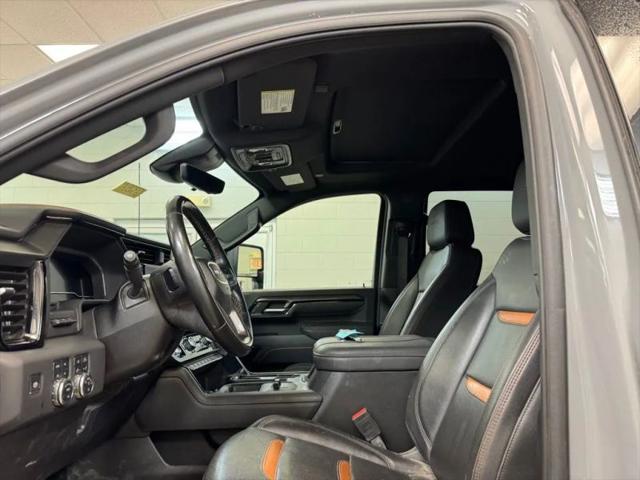 2025 GMC Sierra 2500HD 4WD Crew Cab Standard Bed AT4