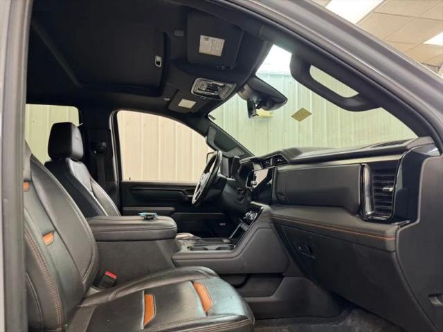 2025 GMC Sierra 2500HD 4WD Crew Cab Standard Bed AT4