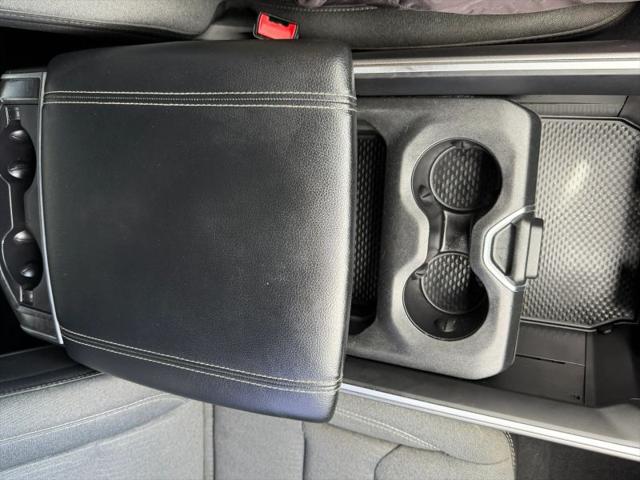 2019 Ram 1500 Big Horn/Lone Star Crew Cab 4x4 5'7" Box
