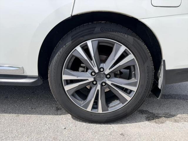 2017 Nissan Pathfinder Platinum
