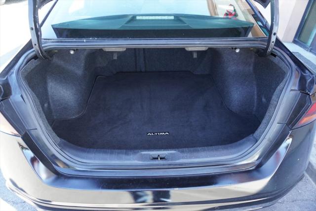 2022 Nissan Altima SV FWD