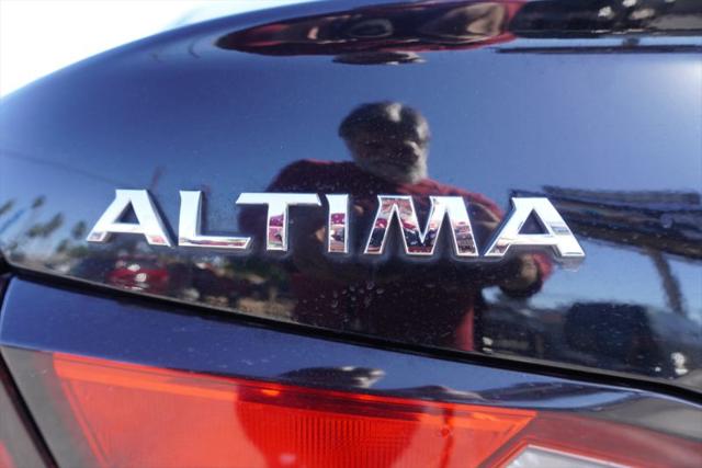 2022 Nissan Altima SV FWD