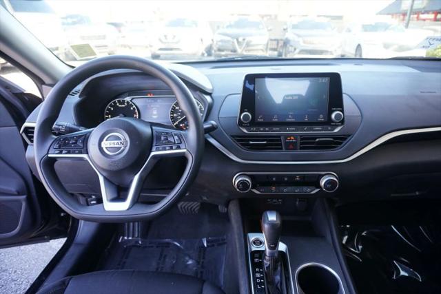 2022 Nissan Altima SV FWD