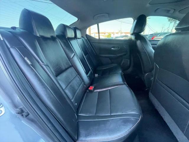 2022 Nissan Sentra SR Xtronic CVT