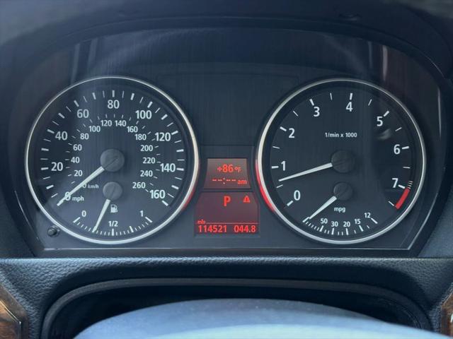 2006 BMW 325i 325i