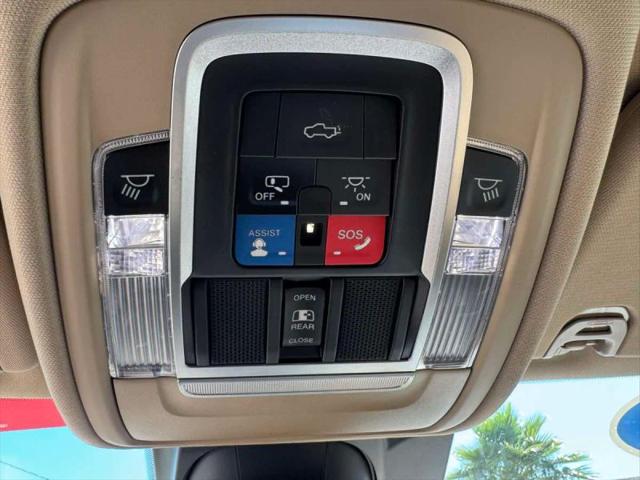 2020 Ram 1500 Laramie Longhorn Crew Cab 4x4 5'7" Box