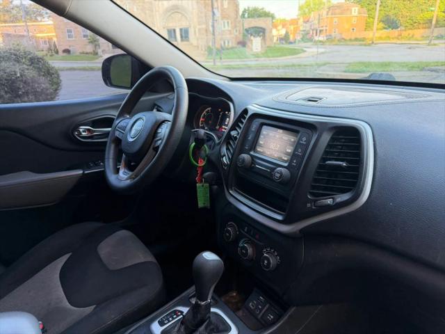 2014 Jeep Cherokee Sport