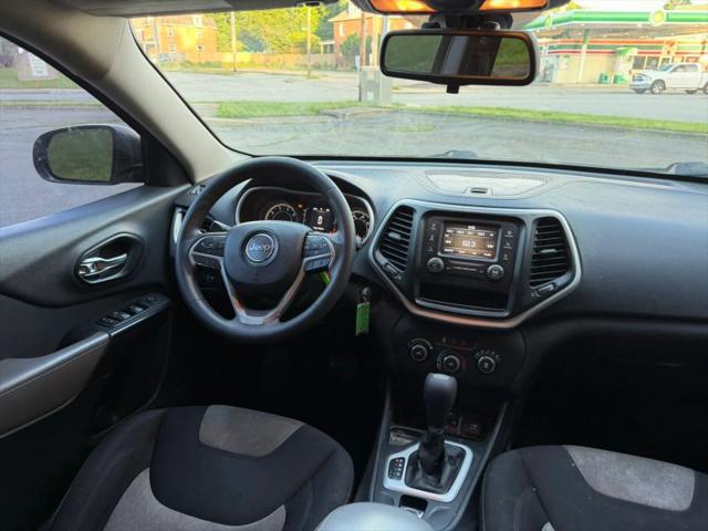 2014 Jeep Cherokee Sport