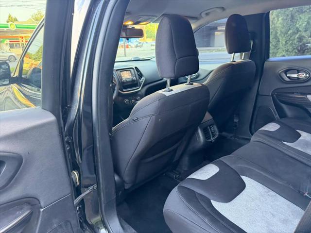 2014 Jeep Cherokee Sport