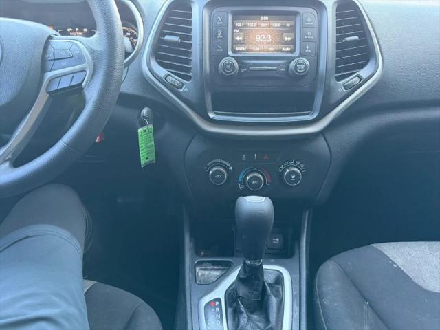 2014 Jeep Cherokee Sport