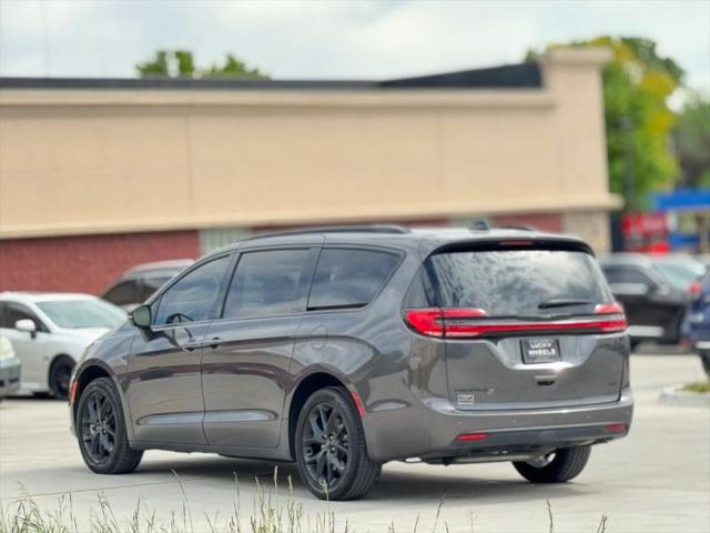 2023 Chrysler Pacifica Touring L AWD