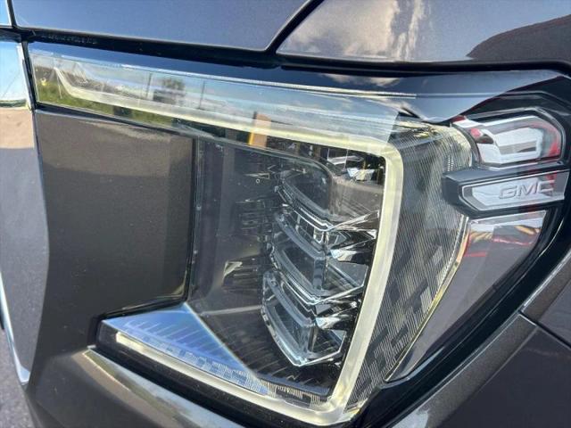 2021 GMC Yukon XL 4WD SLT