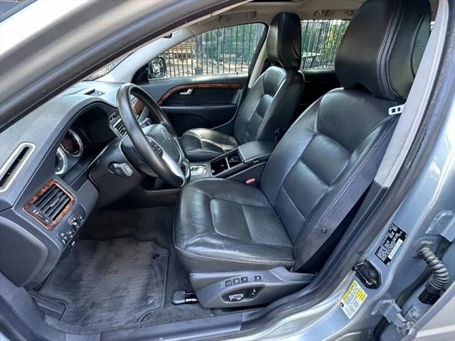 2010 Volvo XC70 T6