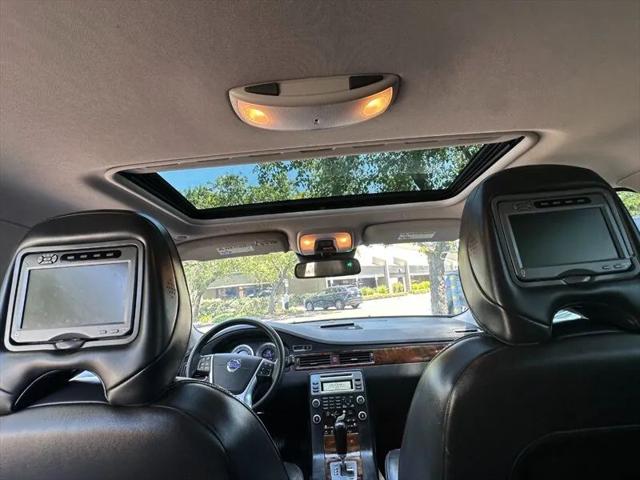 2010 Volvo XC70 T6