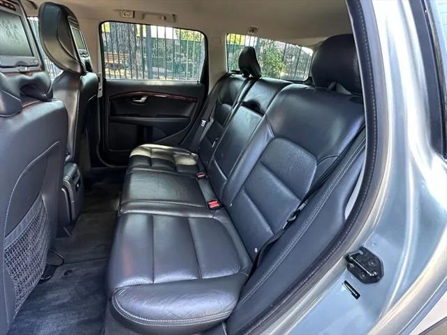 2010 Volvo XC70 T6