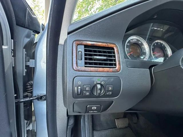 2010 Volvo XC70 T6