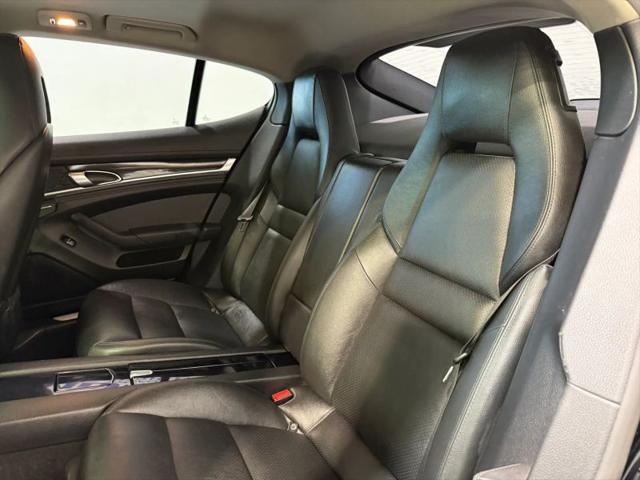 2014 Porsche Panamera Base