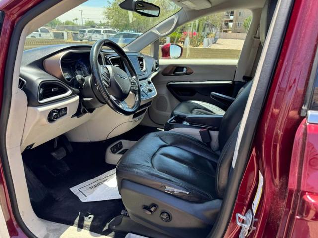 2017 Chrysler Pacifica Touring-L