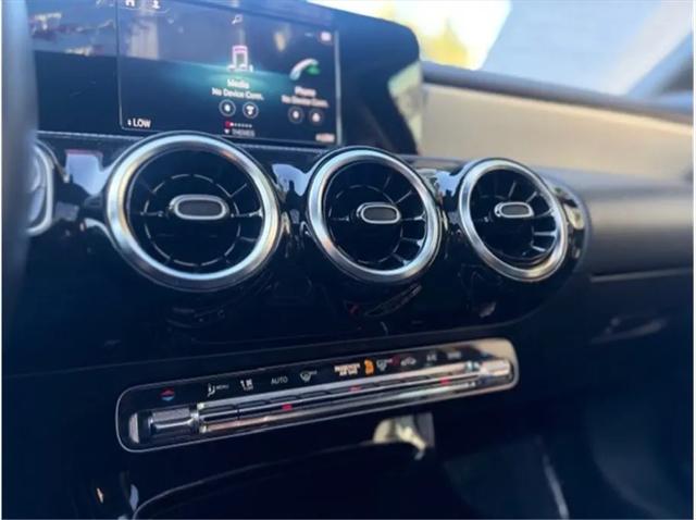 2019 Mercedes-Benz A 220 A 220