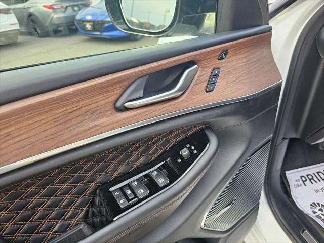 2022 Jeep Grand Cherokee Summit 4x4