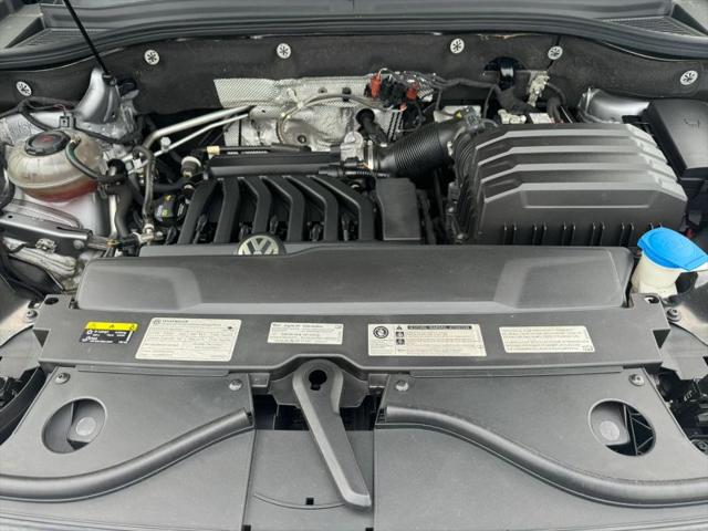2020 Volkswagen Atlas Cross Sport 3.6L V6 SE w/Technology R-Line