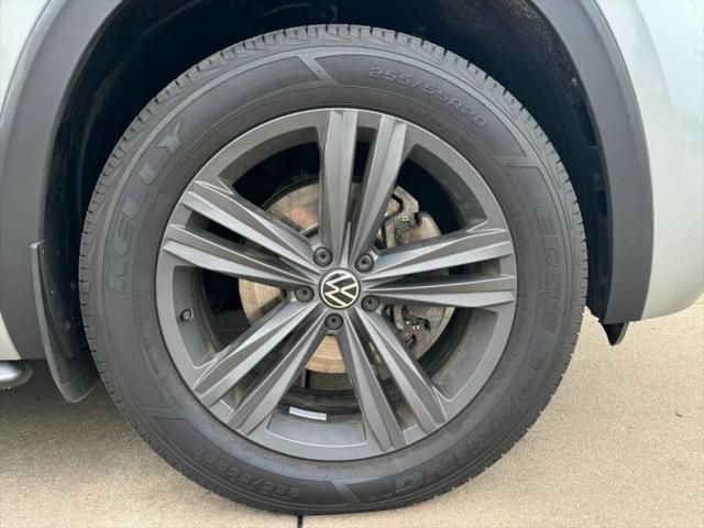 2020 Volkswagen Atlas Cross Sport 3.6L V6 SE w/Technology R-Line