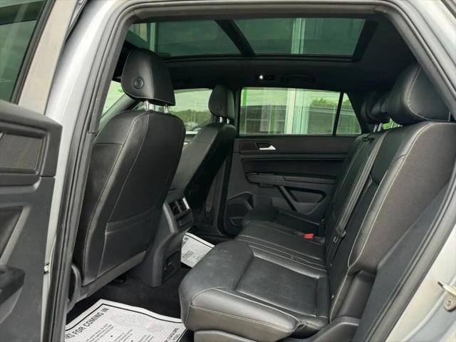 2020 Volkswagen Atlas Cross Sport 3.6L V6 SE w/Technology R-Line