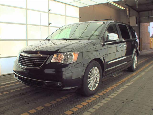 2015 Chrysler Town & Country Touring-L for sale in Rush City, MN