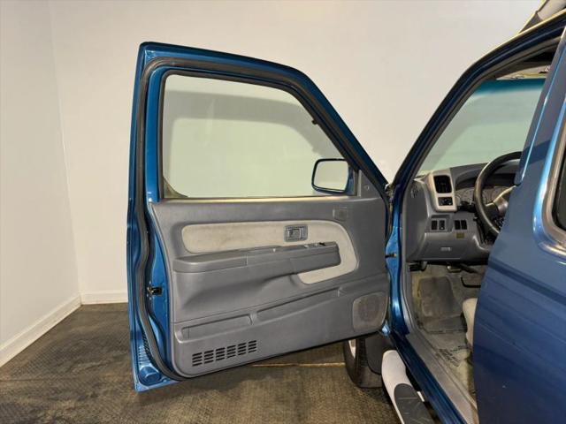 2001 Nissan Frontier SE-V6