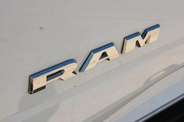 2024 Ram 3500 Big Horn Crew Cab 4x4 8' Box