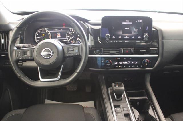 2025 Nissan Pathfinder SV FWD