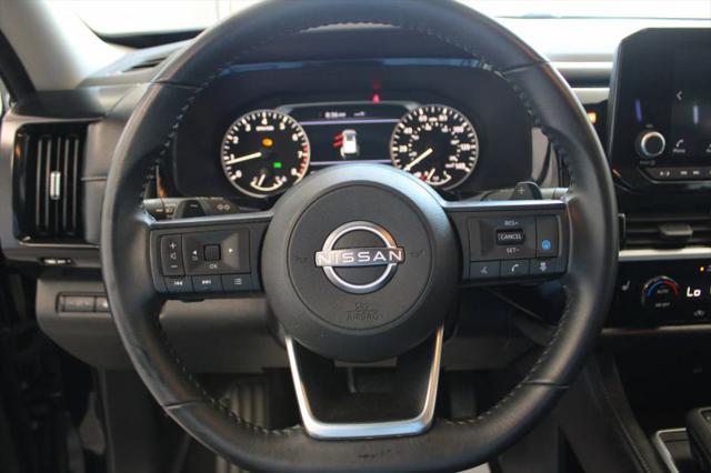 2025 Nissan Pathfinder SV FWD