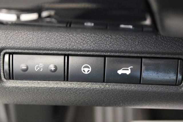 2025 Nissan Pathfinder SV FWD