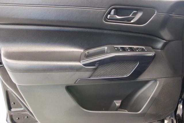 2025 Nissan Pathfinder SV FWD
