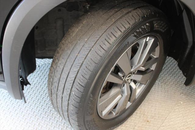 2025 Nissan Pathfinder SV FWD