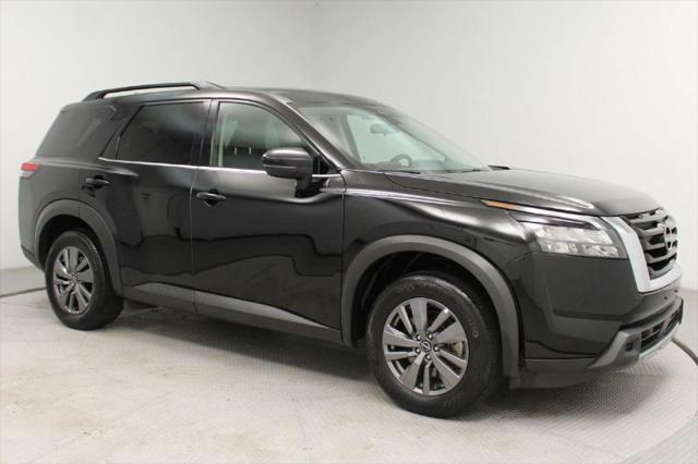 2025 Nissan Pathfinder SV FWD