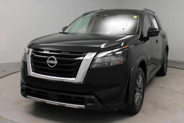 2025 Nissan Pathfinder SV FWD