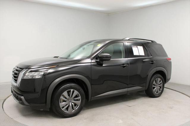 2025 Nissan Pathfinder SV FWD