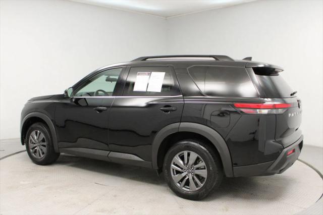 2025 Nissan Pathfinder SV FWD